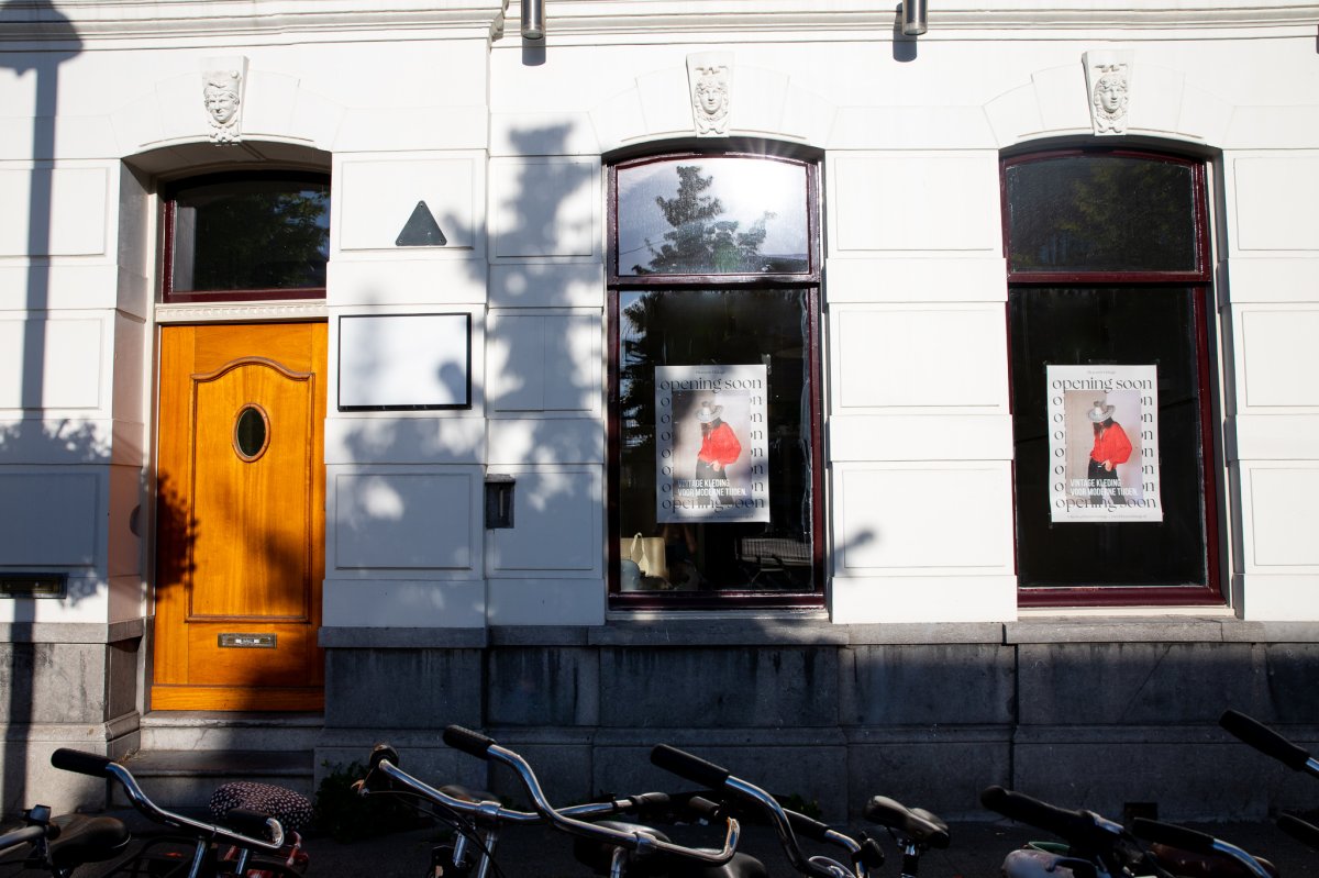 willekeurig Opnieuw schieten wedstrijd Vintage kleding webshop Bloesem Vintage opent eerste fysieke winkel in Breda  - Breda Student App